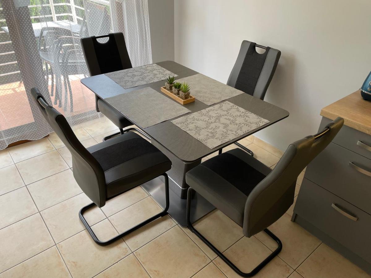 Levi'S Wellness Apartman Siófok Eksteriør billede
